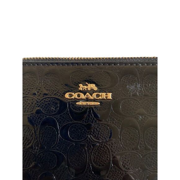 Coach Corner Zip Wristlet In Signature Black Debossed Patent Leather F58034 - Picture 4 of 5